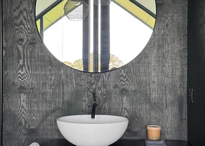 Insolite - Romantic Escape